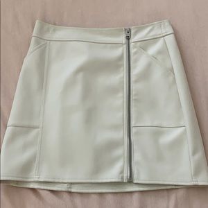 Express white leather mini skirt